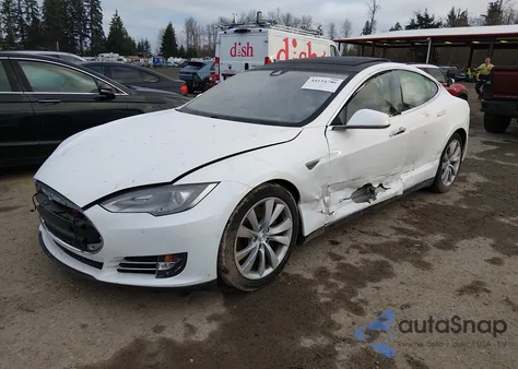 2015 Tesla Model S 70D/85D/P85D из США, поврежденный, VIN 5YJSA4H22FFP69600